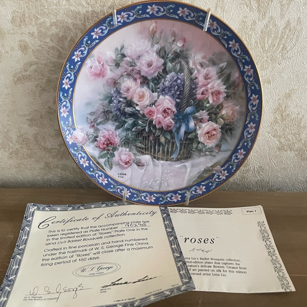 Vintage Limited Edition 'Roses' Collectors Plate With Certificate